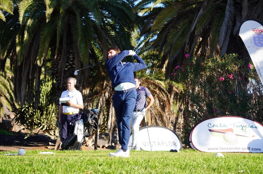 Álvaro Hernández Cabezuela líder del Costa Teguise Campeonato de Canarias de Profesionales